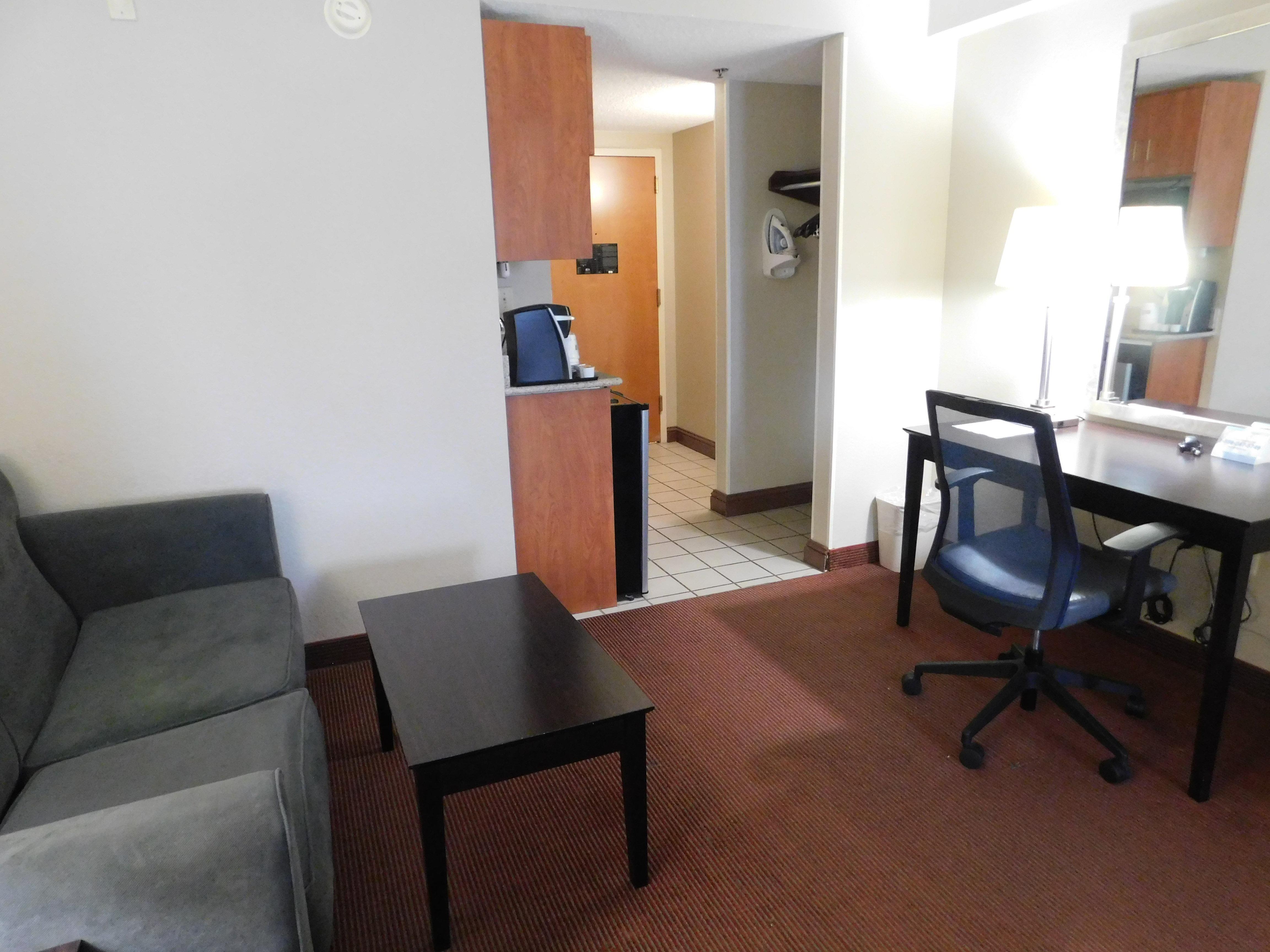 Holiday Inn Express And Suites Atlanta-Johns Creek By Ihg Exterior photo