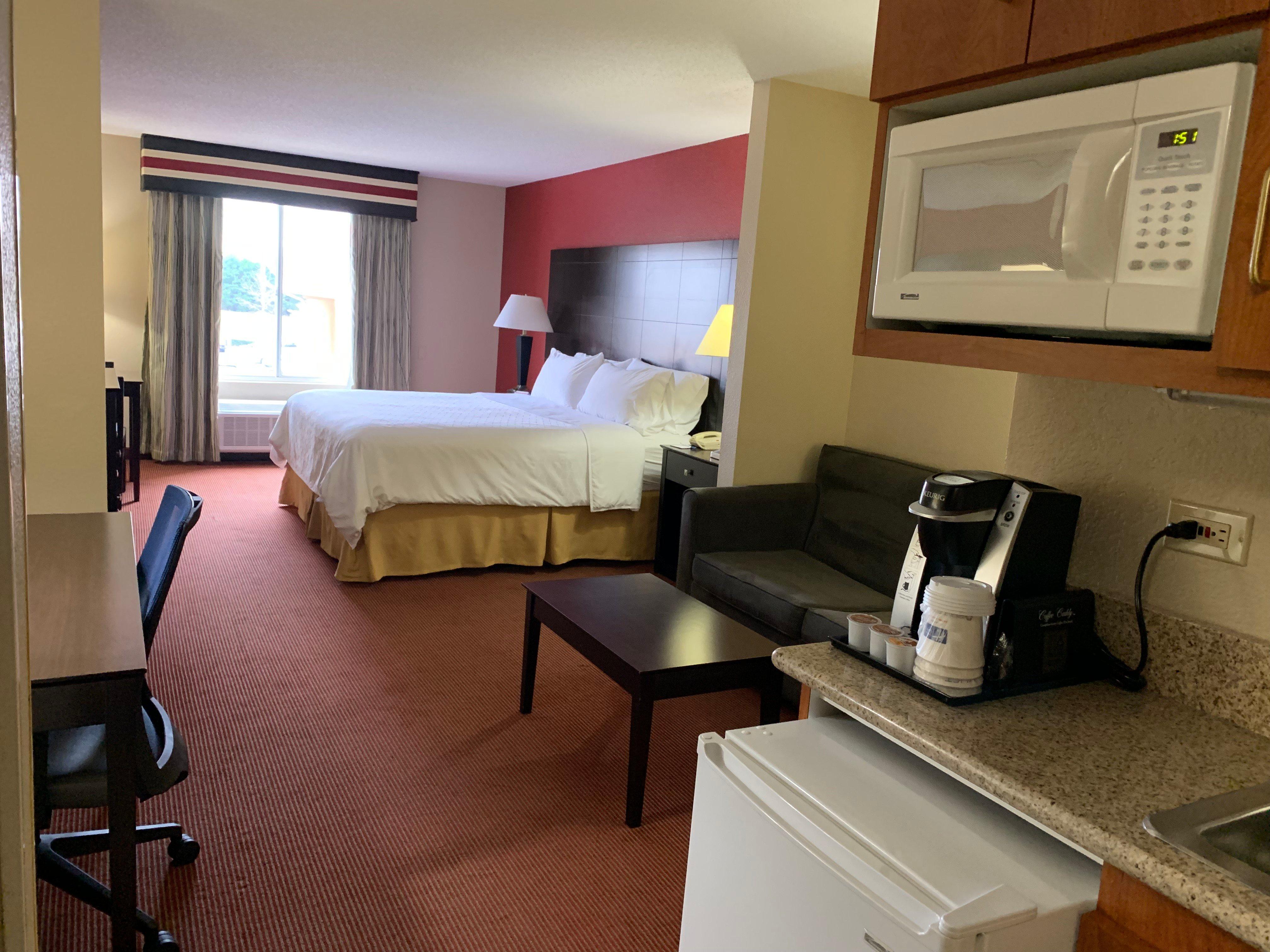 Holiday Inn Express And Suites Atlanta-Johns Creek By Ihg Exterior photo
